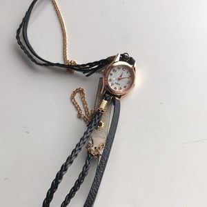 🌸 2/$4 🌸 Charming Charlie Wrap around watch